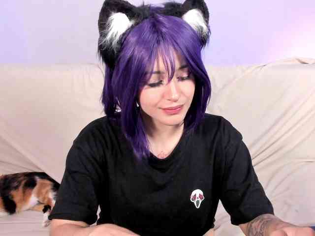 Lizzy-c-e-e webcam