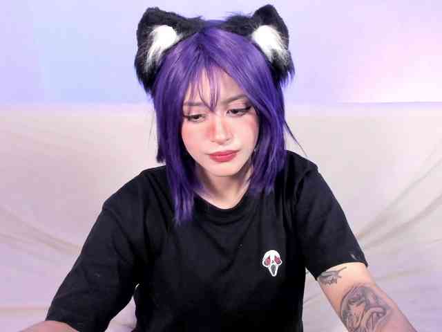 Lizzy-c-e-e webcam