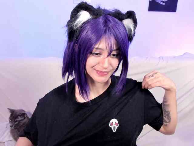 Lizzy-c-e-e webcam