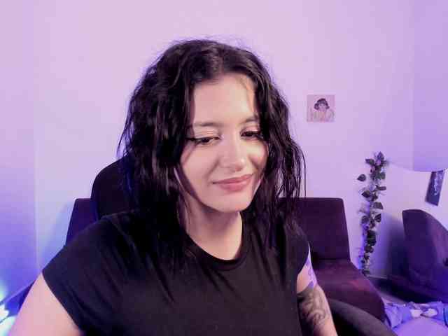 Lizzy-c-e-e webcam