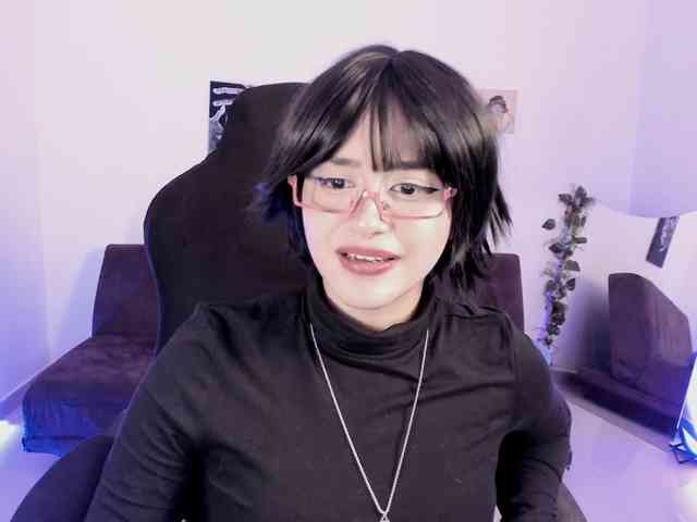 Lizzy-c-e-e webcam