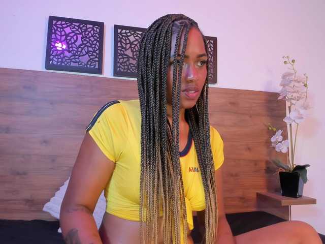 SANAIAHOT live cam on BongaCams