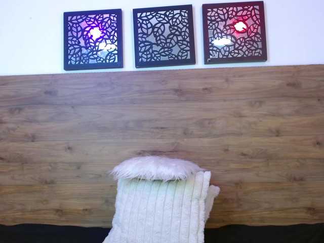 SANAIAHOT live cam on BongaCams