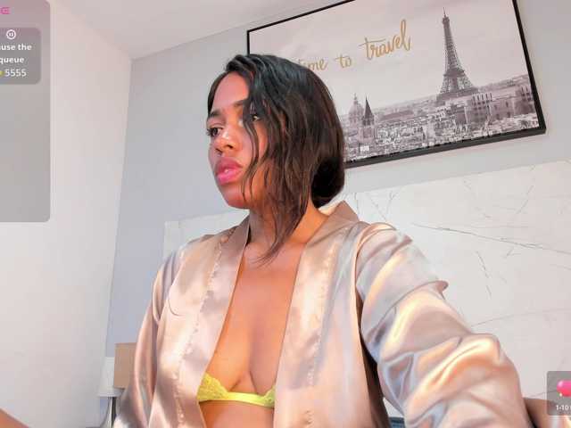 SANAIAHOT live cam on BongaCams
