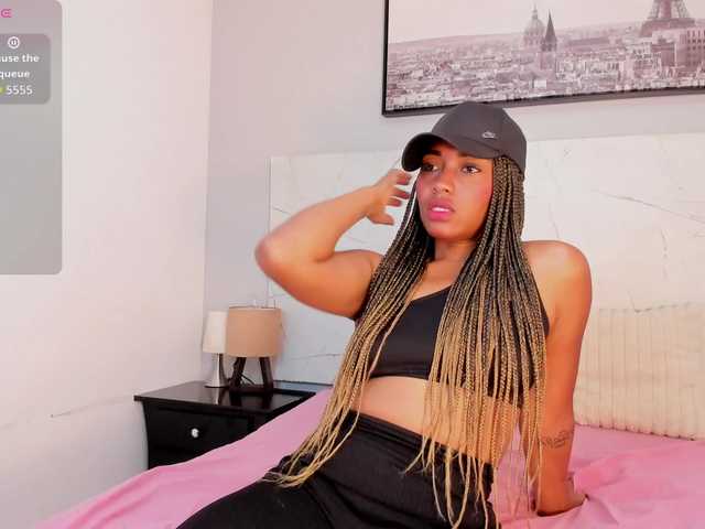 SANAIAHOT live cam on BongaCams