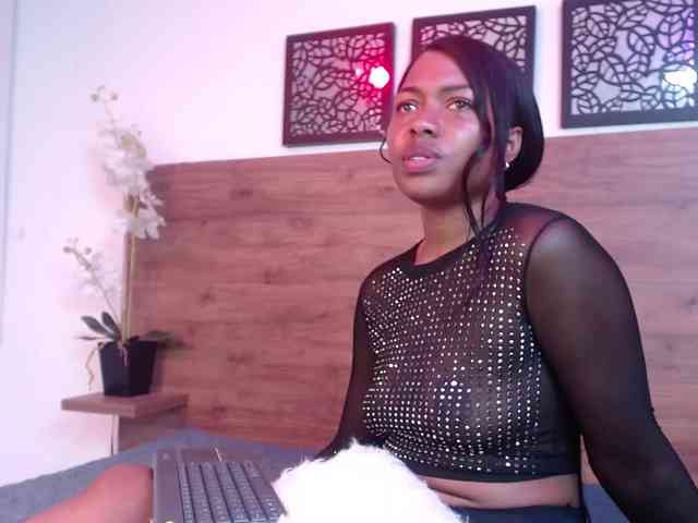 SANAIAHOT webcam