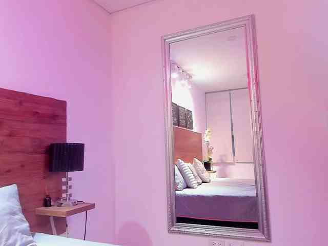 SANAIAHOT webcam