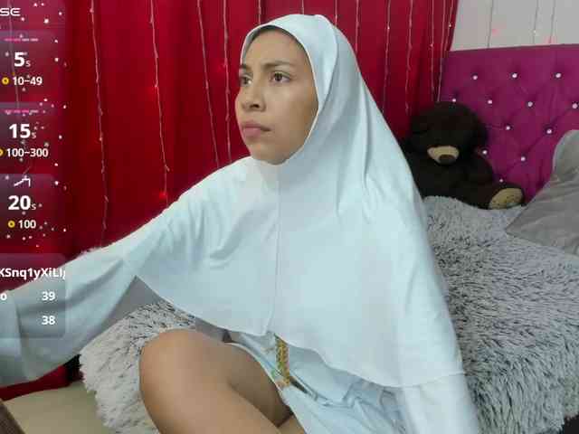 HalimaKhemu webcam