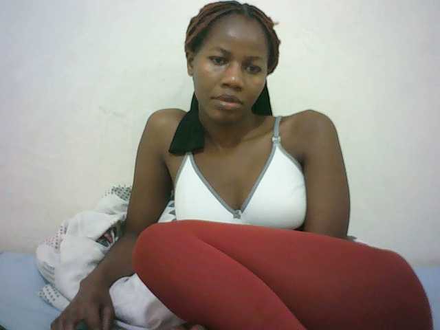 Sexyqueen2 live cam on BongaCams