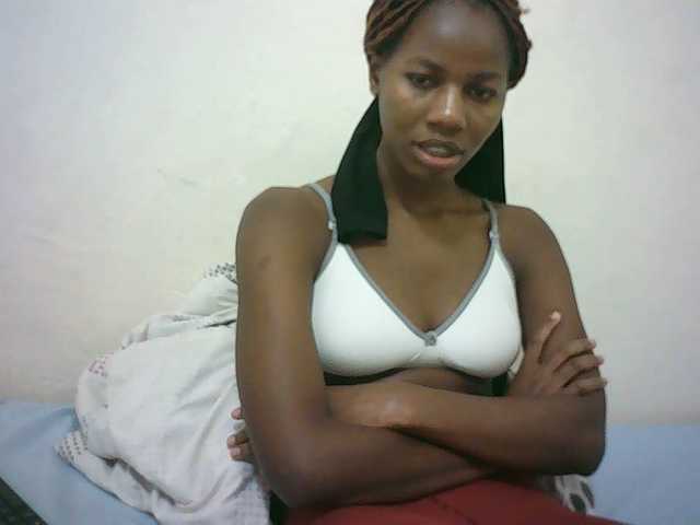 Sexyqueen2 live cam on BongaCams