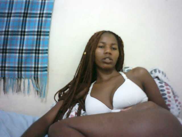 Sexyqueen2 live cam on BongaCams