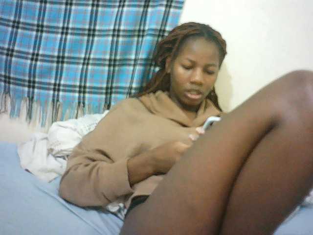 Sexyqueen2 live cam preview