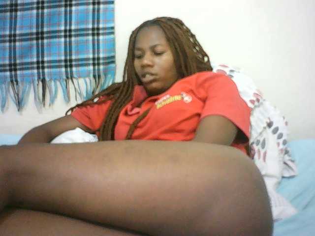 Sexyqueen2 live cam on BongaCams