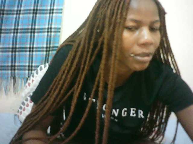 Sexyqueen2 live cam preview