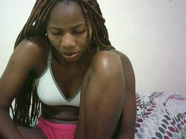 Sexyqueen2 live cam on UnifiedCams
