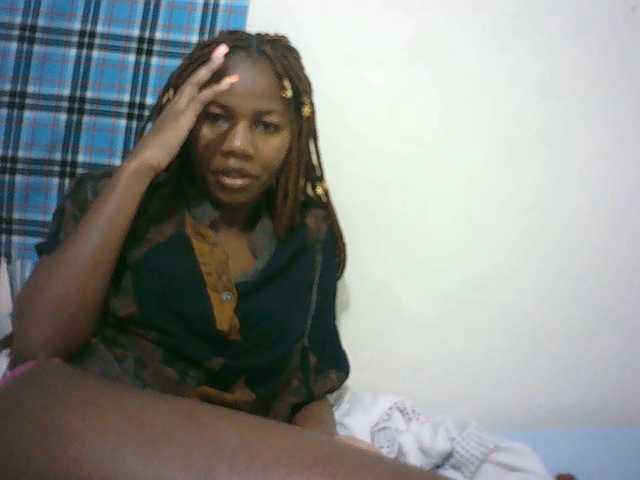 Sexyqueen2 live cam on BongaCams