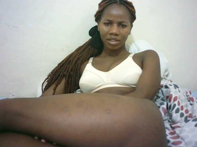 Sexyqueen2 live cam on BongaCams