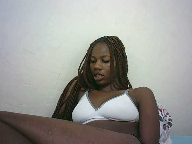 Sexyqueen2 live cam on UnifiedCams