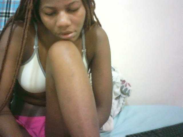 Sexyqueen2 live cam on BongaCams