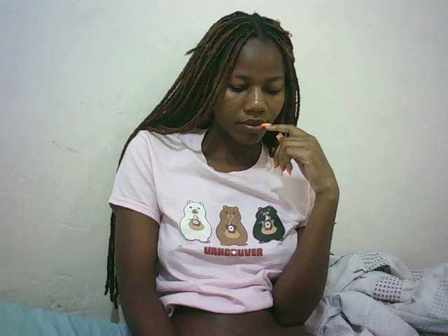 Sexyqueen2 live cam on UnifiedCams
