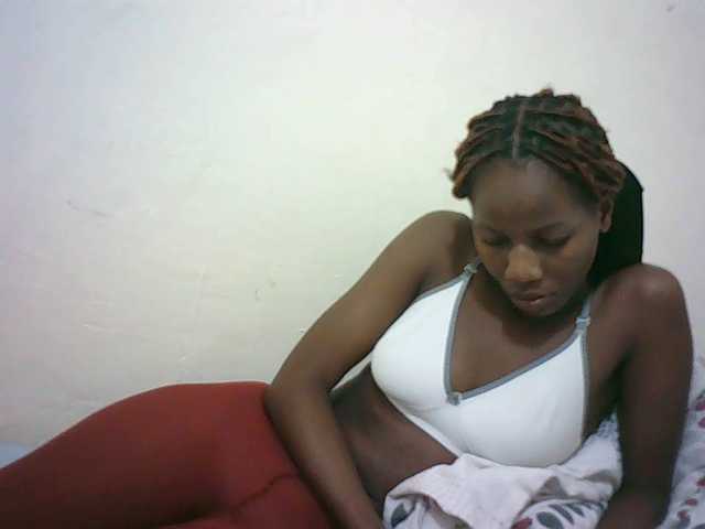 Sexyqueen2 live cam on BongaCams