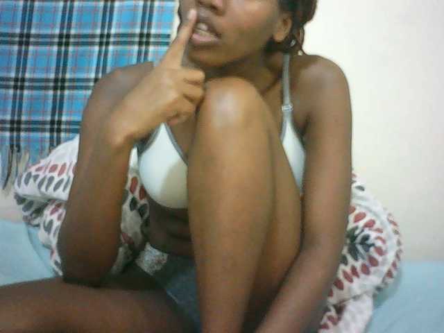 Sexyqueen2 live cam preview