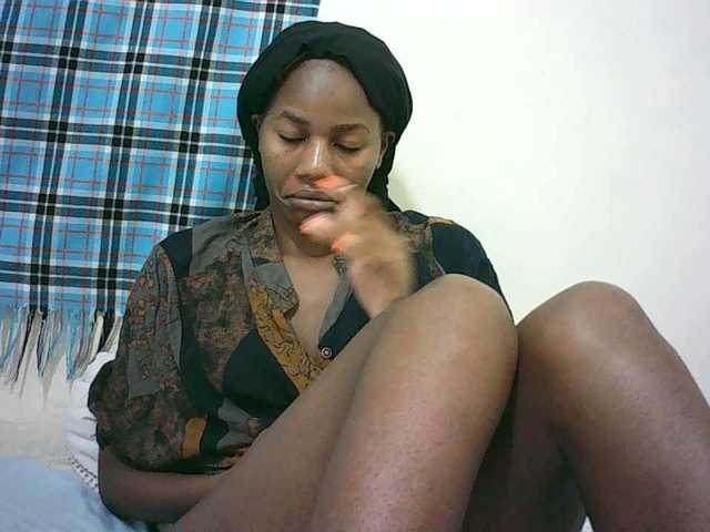 Sexyqueen2 live webcam show