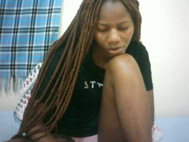 Sexyqueen2 live cam preview