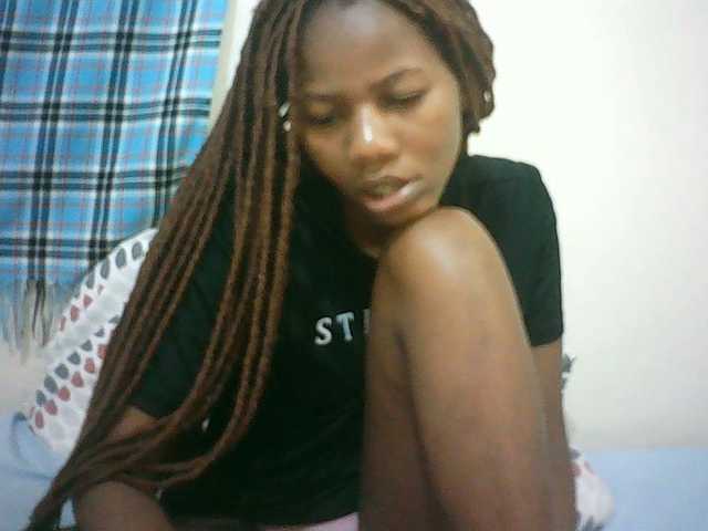 Sexyqueen2 live cam preview