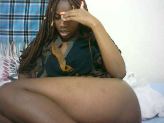 Sexyqueen2 live webcam show