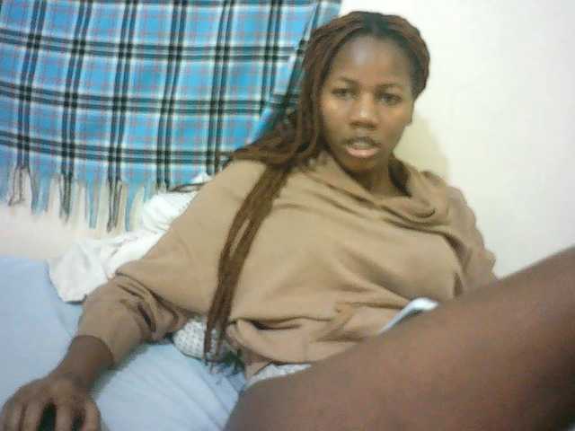Sexyqueen2 live cam on BongaCams