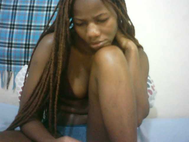 Sexyqueen2 live cam preview