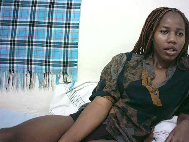 Sexyqueen2 live webcam show