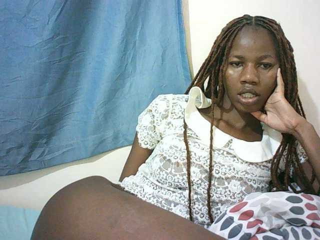 Sexyqueen2 live cam on BongaCams