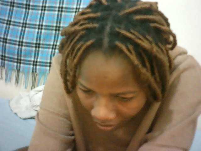 Sexyqueen2 live cam on BongaCams