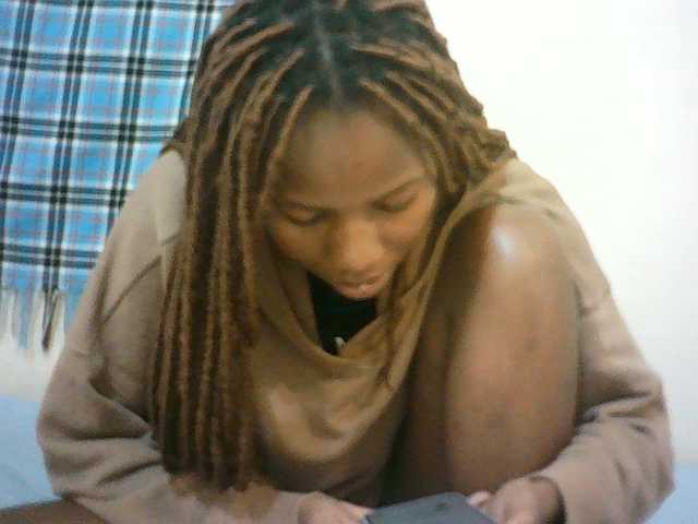 Sexyqueen2 live cam preview