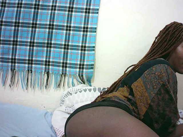 Sexyqueen2 live webcam show