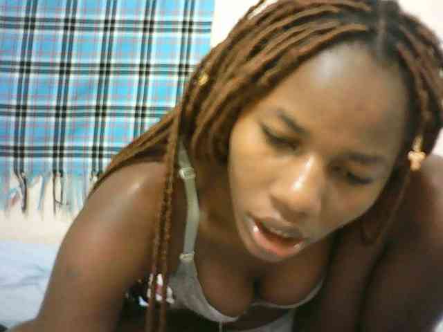 Sexyqueen2 webcam