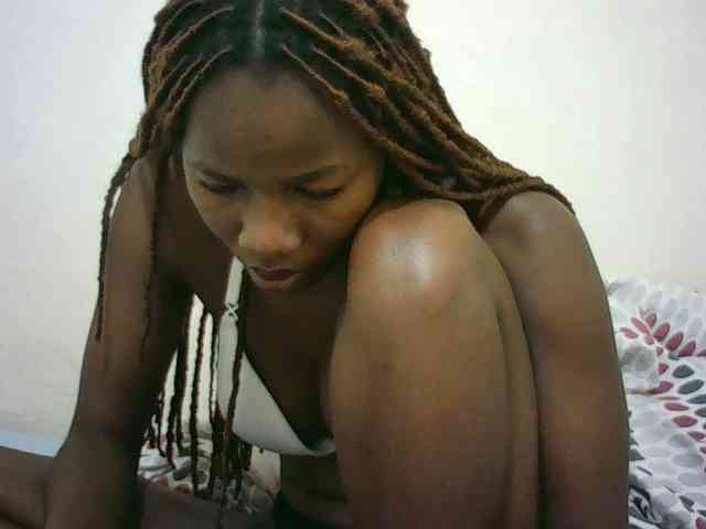 Sexyqueen2 webcam