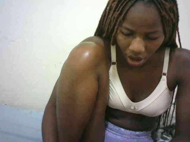 Sexyqueen2 webcam