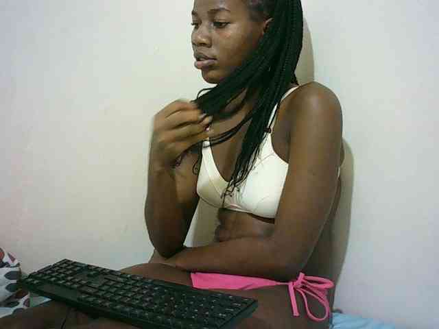 Sexyqueen2 webcam