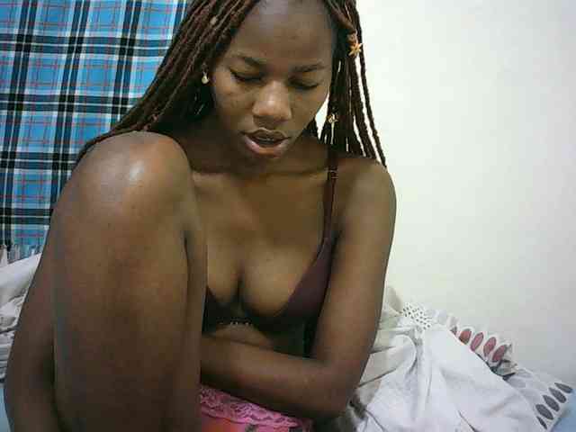 Sexyqueen2 webcam