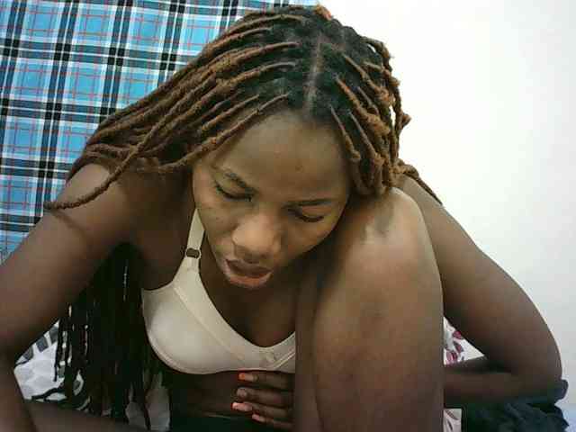 Sexyqueen2 webcam