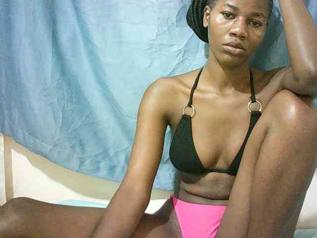 Sexyqueen2 webcam
