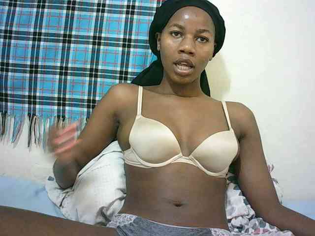 Sexyqueen2 webcam