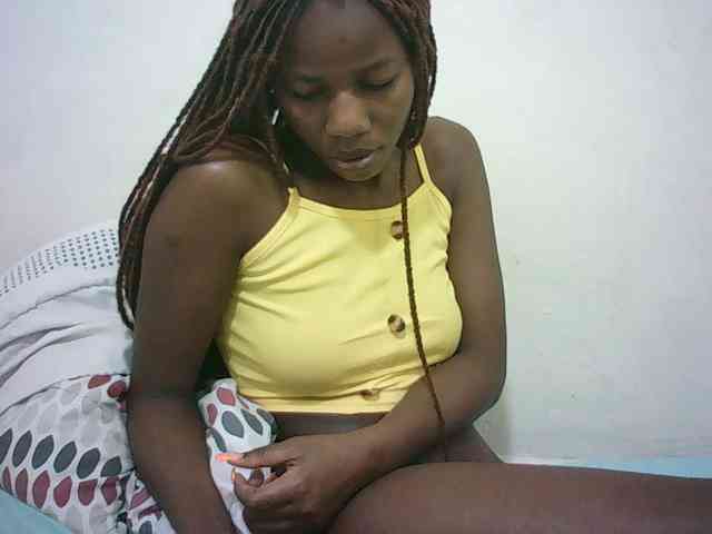 Sexyqueen2 webcam
