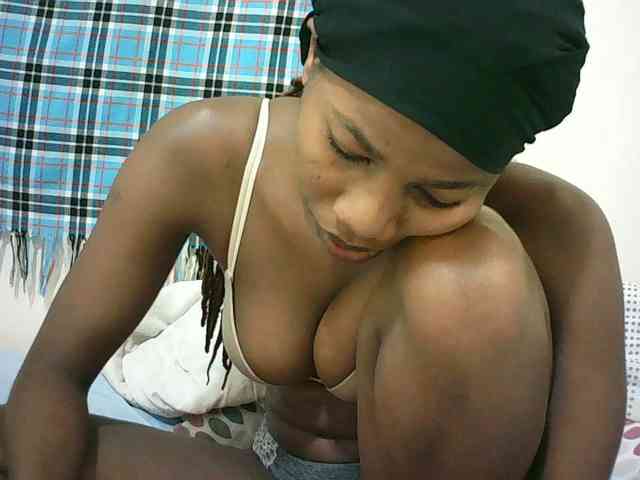 Sexyqueen2 webcam