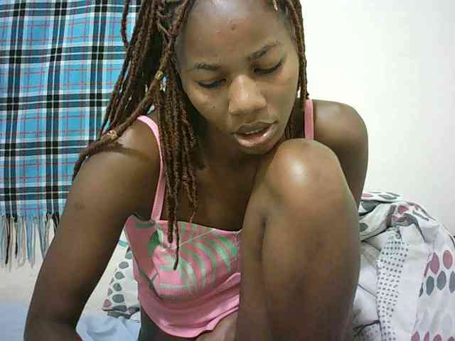 Sexyqueen2 webcam