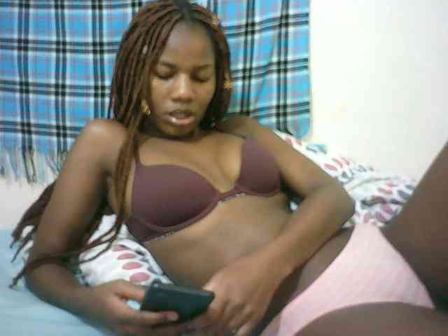 Sexyqueen2 webcam