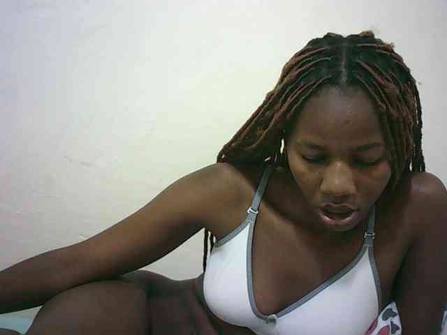 Sexyqueen2 webcam